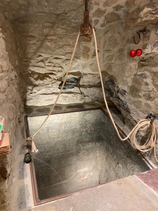 Cortona Suite - The House With Well And The Frescos Palace Exterior photo